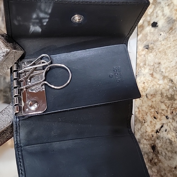 GUCCI  KEY RING HOLDER - Picture 7 of 9